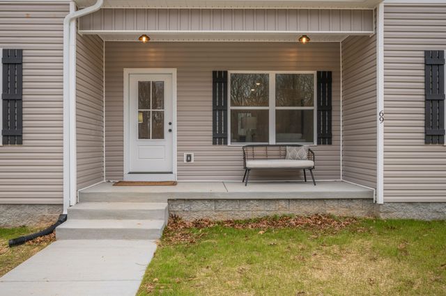 69 Truform Way, Dickson, TN 37055