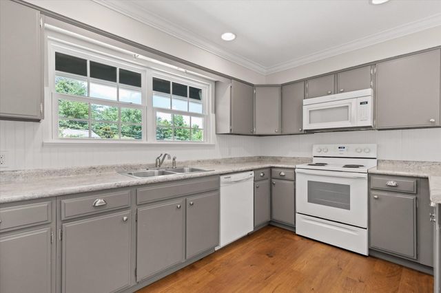 116 Lavonia Avenue, Chattanooga, TN 37415