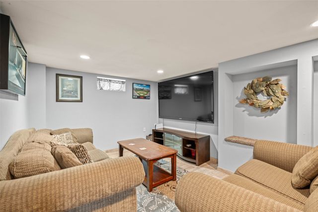 6022 SE 4th Street, Des Moines, IA 50315