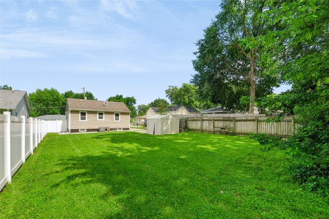 6022 SE 4th Street, Des Moines, IA 50315