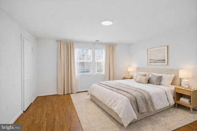 1305 ORREN ST NE, Washington, DC 20002