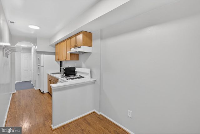 1305 ORREN ST NE, Washington, DC 20002