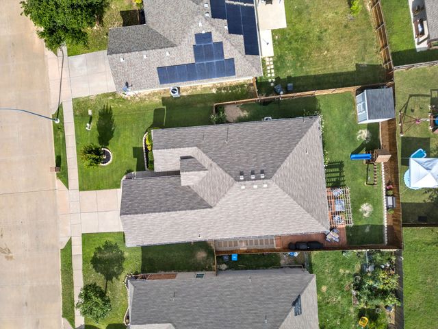 817 Rio Bravo Drive, Fort Worth, TX 76052