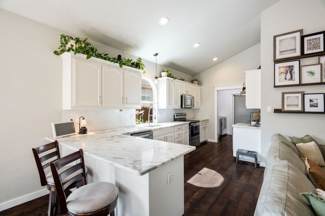 817 Rio Bravo Drive, Fort Worth, TX 76052