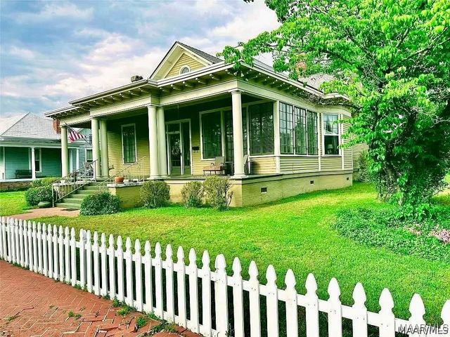 620 Lapsley Street, Selma, AL 36701