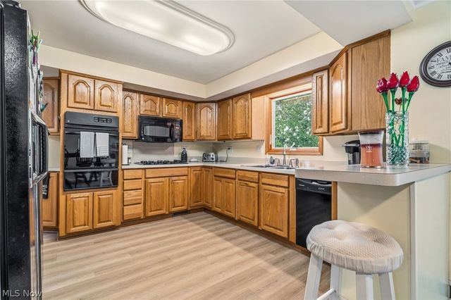 9553 W 130th Street, North Royalton, OH 44133