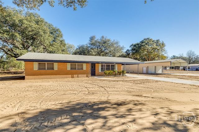 1207 Black Creek Church Road, Ellabell, GA 31308