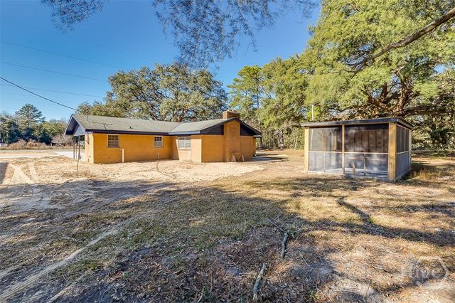 1207 Black Creek Church Road, Ellabell, GA 31308