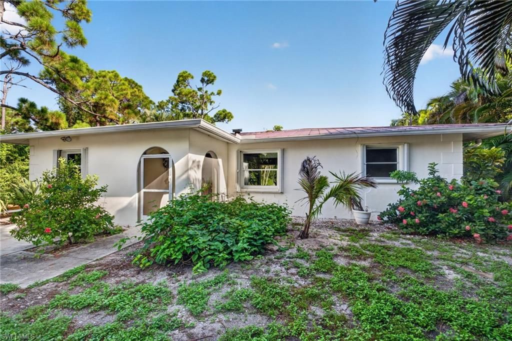 3628 Tropical Point DR, ST. JAMES CITY, FL 33956 — photo 2