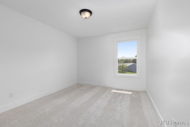 7870 Woodhurst Drive Ne, Cannon Twp, MI 49341