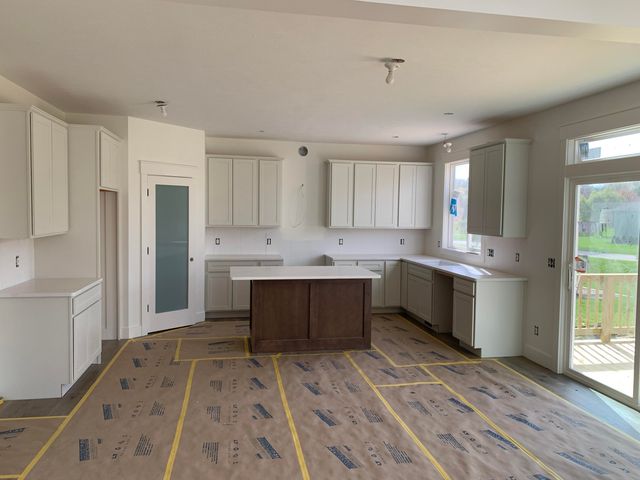 7870 Woodhurst Drive Ne, Cannon Twp, MI 49341