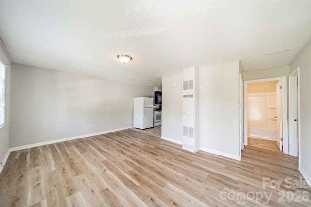 402 E Webb Street, Dallas, NC 28034