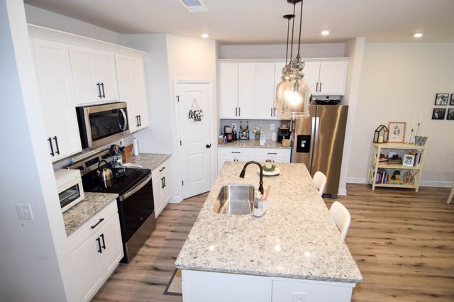 183 Fister Dr, Lebanon, TN 37090
