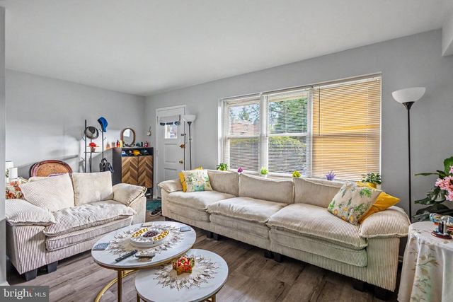 1715 BORBECK, Philadelphia, PA 19111