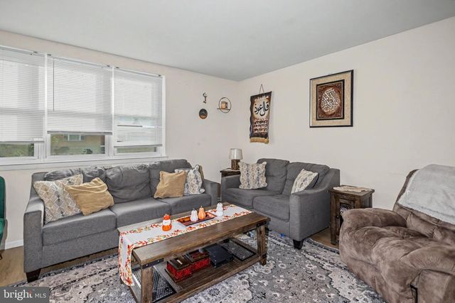 1715 BORBECK, Philadelphia, PA 19111