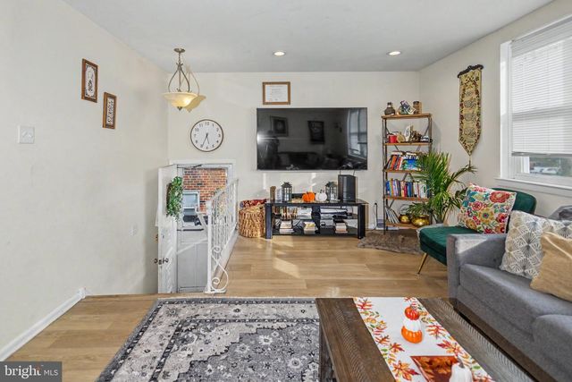 1715 BORBECK, Philadelphia, PA 19111