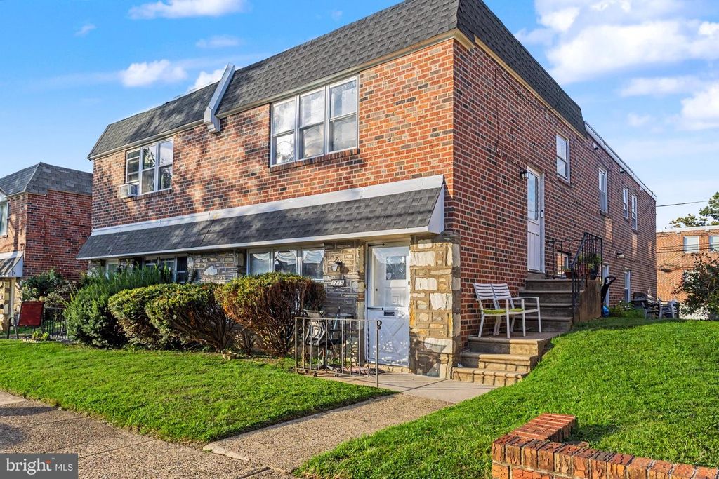 1715 BORBECK, Philadelphia, PA 19111