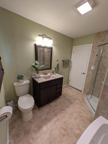 3233 S 55th STREET, Milwaukee, WI 53219