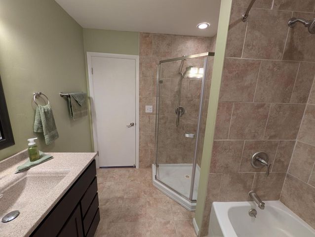 3233 S 55th STREET, Milwaukee, WI 53219