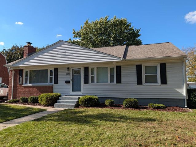 3233 S 55th STREET, Milwaukee, WI 53219