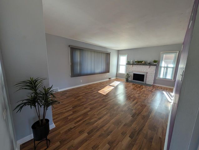 3233 S 55th STREET, Milwaukee, WI 53219