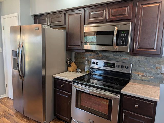 3233 S 55th STREET, Milwaukee, WI 53219