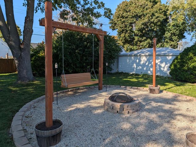 3233 S 55th STREET, Milwaukee, WI 53219