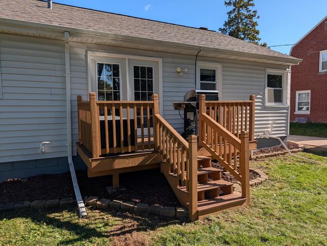 3233 S 55th STREET, Milwaukee, WI 53219