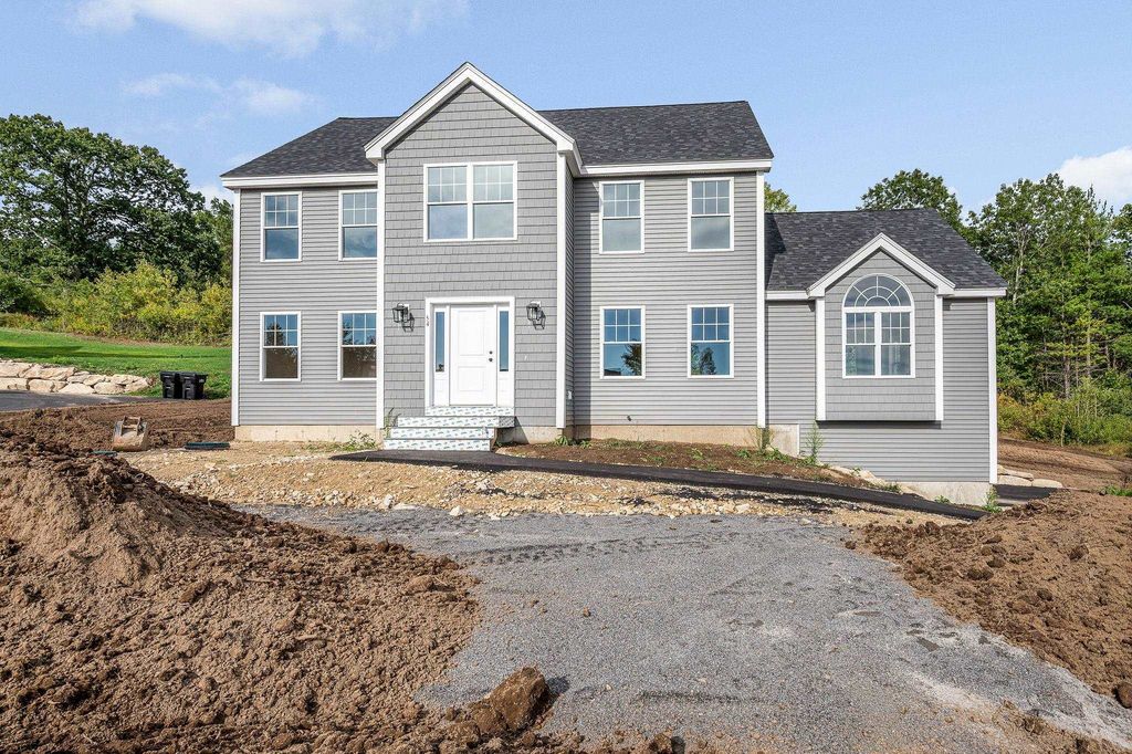 54 Thistlewood Drive # 41, Pelham, NH 03076