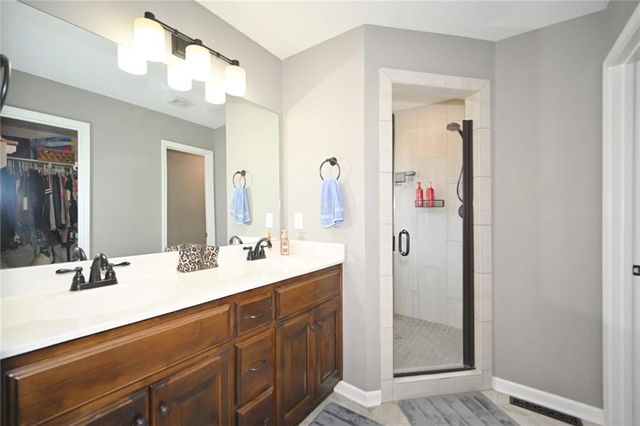 1103 E 18th Street, Kearney, MO 64060