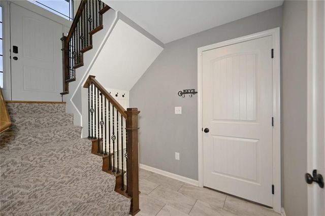 1103 E 18th Street, Kearney, MO 64060