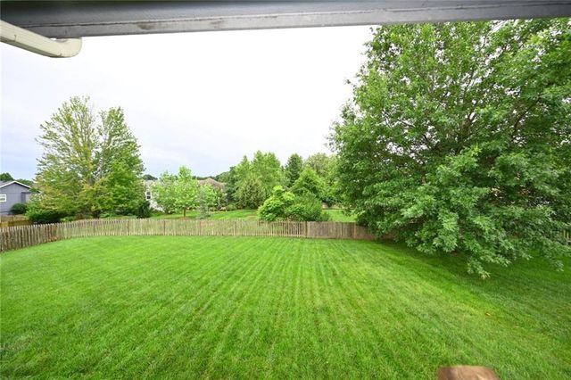 1103 E 18th Street, Kearney, MO 64060