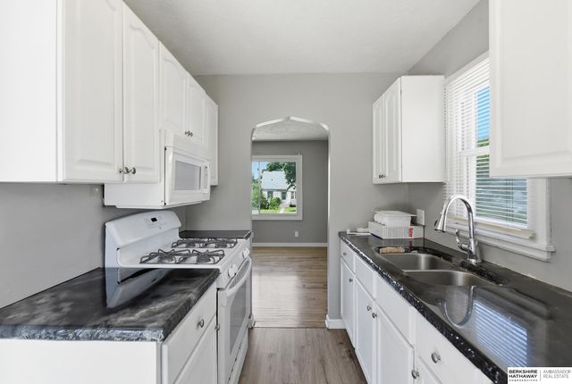 6539 Binney Street, Omaha, NE 68104