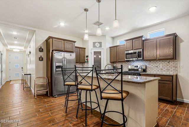 12108 RED MAN Drive, El Paso, TX 79934