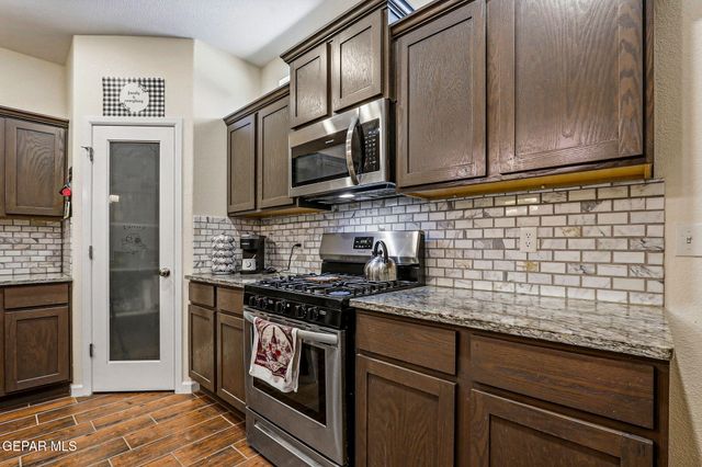 12108 RED MAN Drive, El Paso, TX 79934