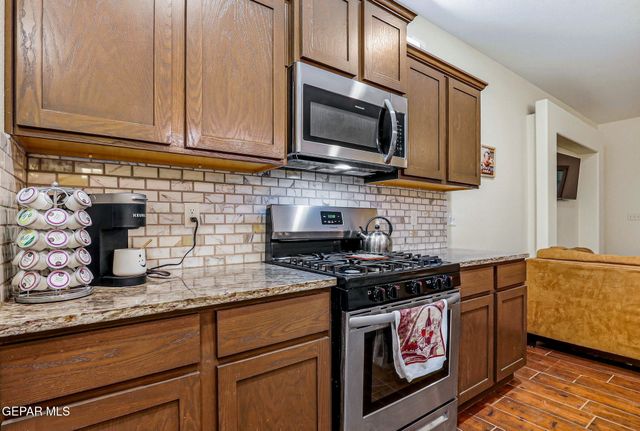 12108 RED MAN Drive, El Paso, TX 79934