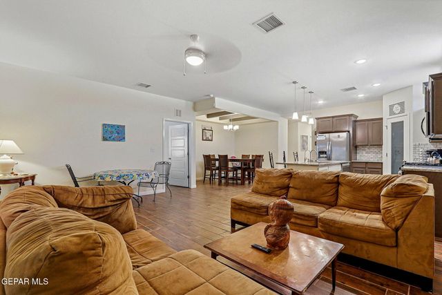 12108 RED MAN Drive, El Paso, TX 79934