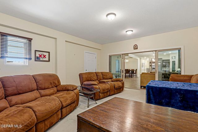 12108 RED MAN Drive, El Paso, TX 79934