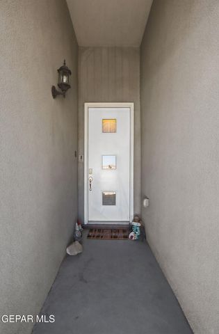 12108 RED MAN Drive, El Paso, TX 79934