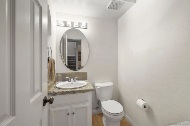 677 Summer View Cir, Encinitas, CA 92024