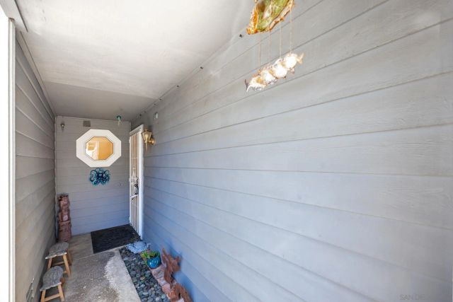 677 Summer View Cir, Encinitas, CA 92024