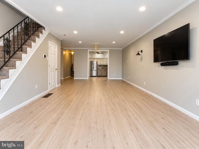 871 N 5TH ST, Philadelphia, PA 19123