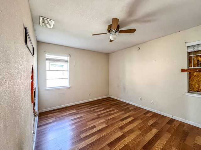 2625 Westview Drive, Mesquite, TX 75150