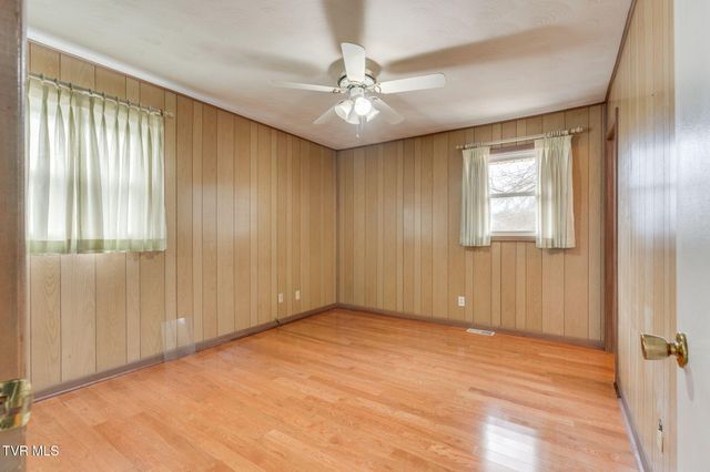 1674 Gale Lane, Kingsport, TN 37660