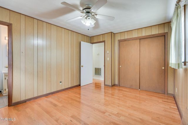 1674 Gale Lane, Kingsport, TN 37660