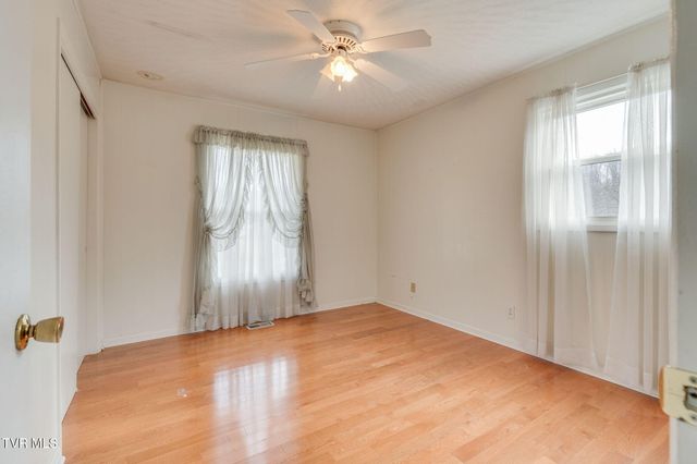 1674 Gale Lane, Kingsport, TN 37660