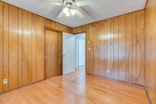 1674 Gale Lane, Kingsport, TN 37660