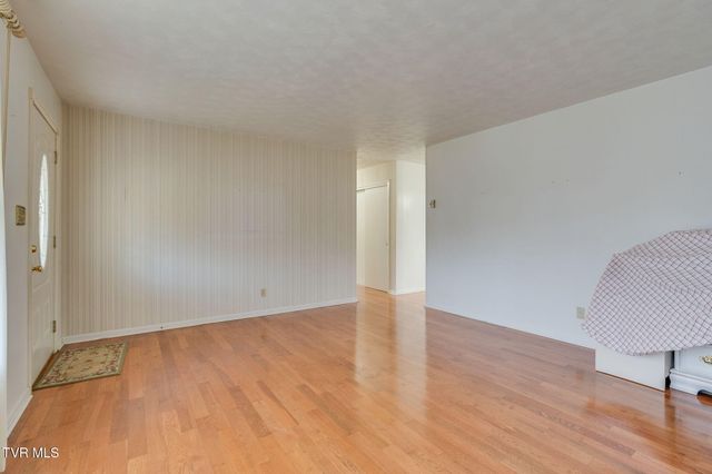 1674 Gale Lane, Kingsport, TN 37660