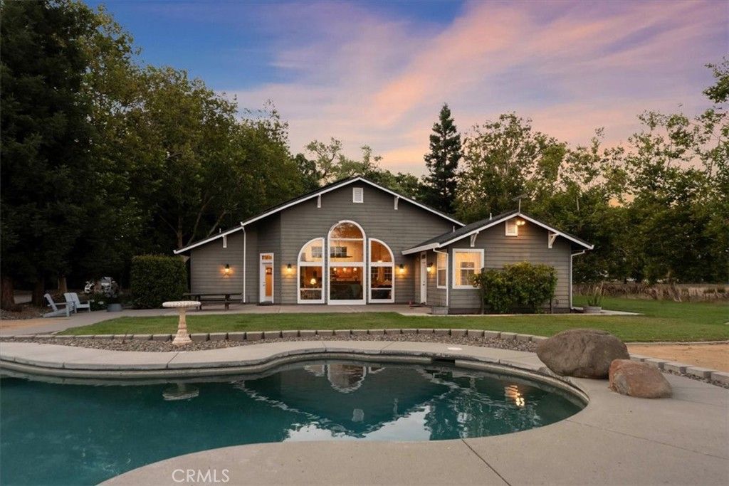 Image 10 of property listing at 10975 Shasta Boulevard, Los Molinos, CA 96055