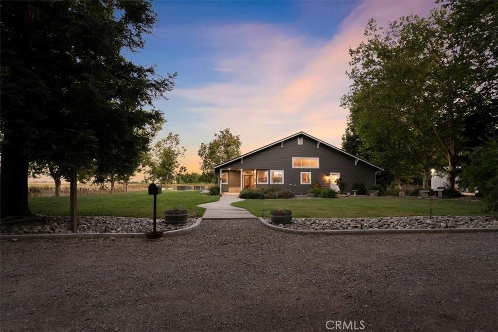 Image 14 of property listing at 10975 Shasta Boulevard, Los Molinos, CA 96055